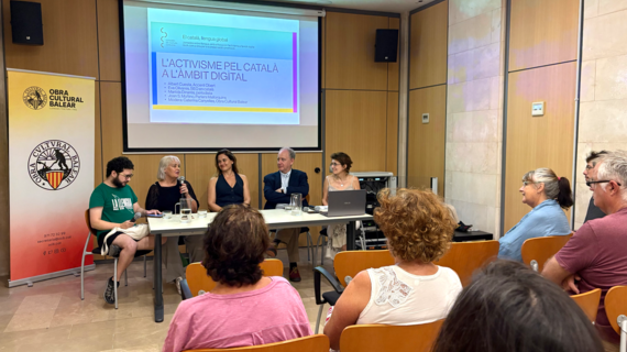 La llengua catalana a l'àmbit digital: «Mai hem estat espectadors passius, sinó capdavanters»